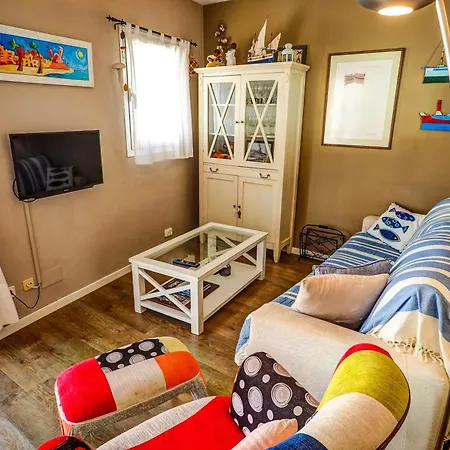 아파트 Sweet Raffaello Beach By Hello Homes *